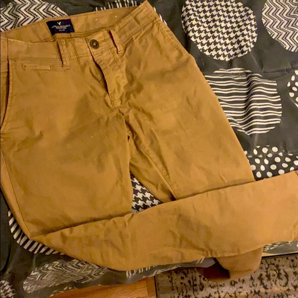 AE Men’s 28/30 Skinny Khaki Chinos